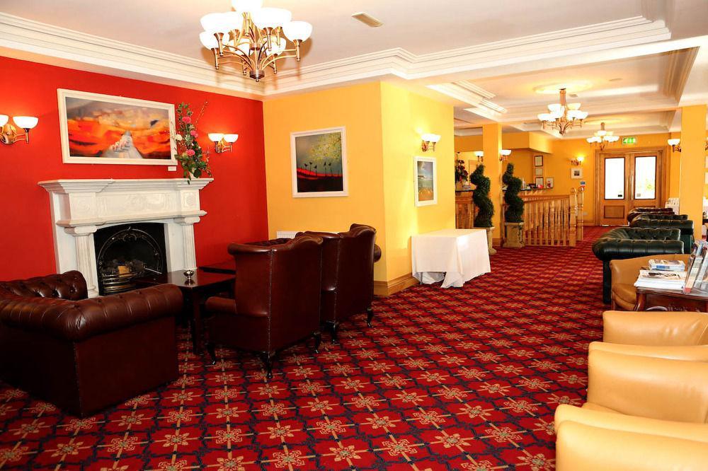 The Strand Hotel Балилифин Екстериор снимка